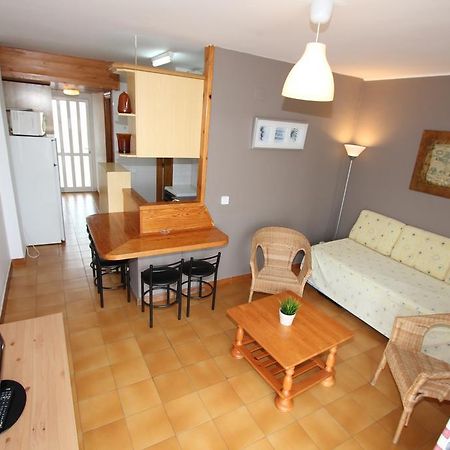 Estudis Africa Apartment Segur de Calafell Exterior photo