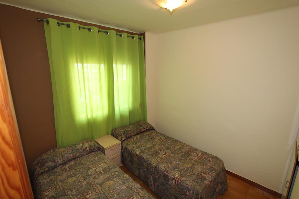 Estudis Africa Apartment Segur de Calafell Exterior photo