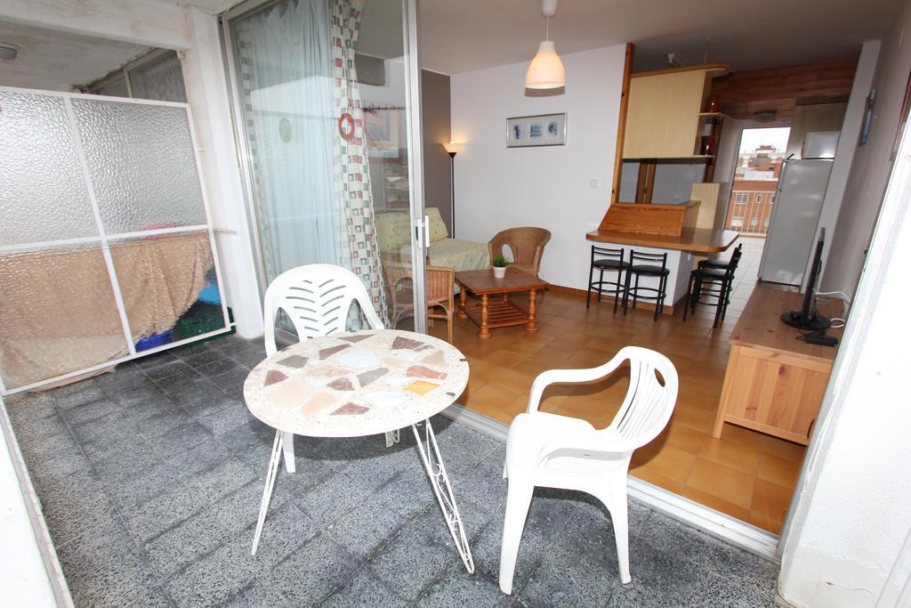 Estudis Africa Apartment Segur de Calafell Exterior photo