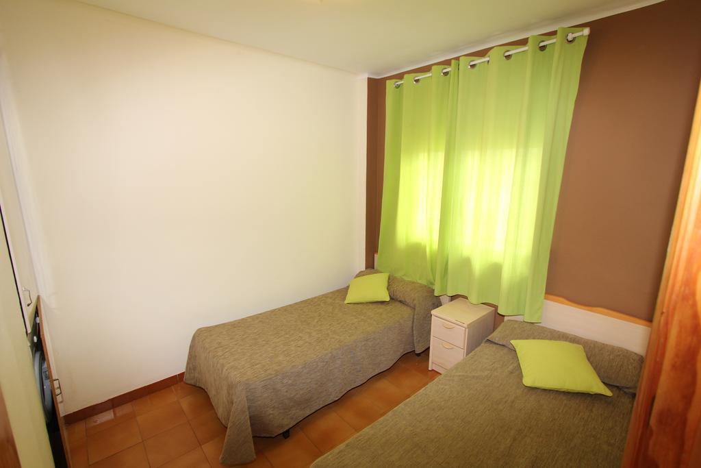 Estudis Africa Apartment Segur de Calafell Exterior photo